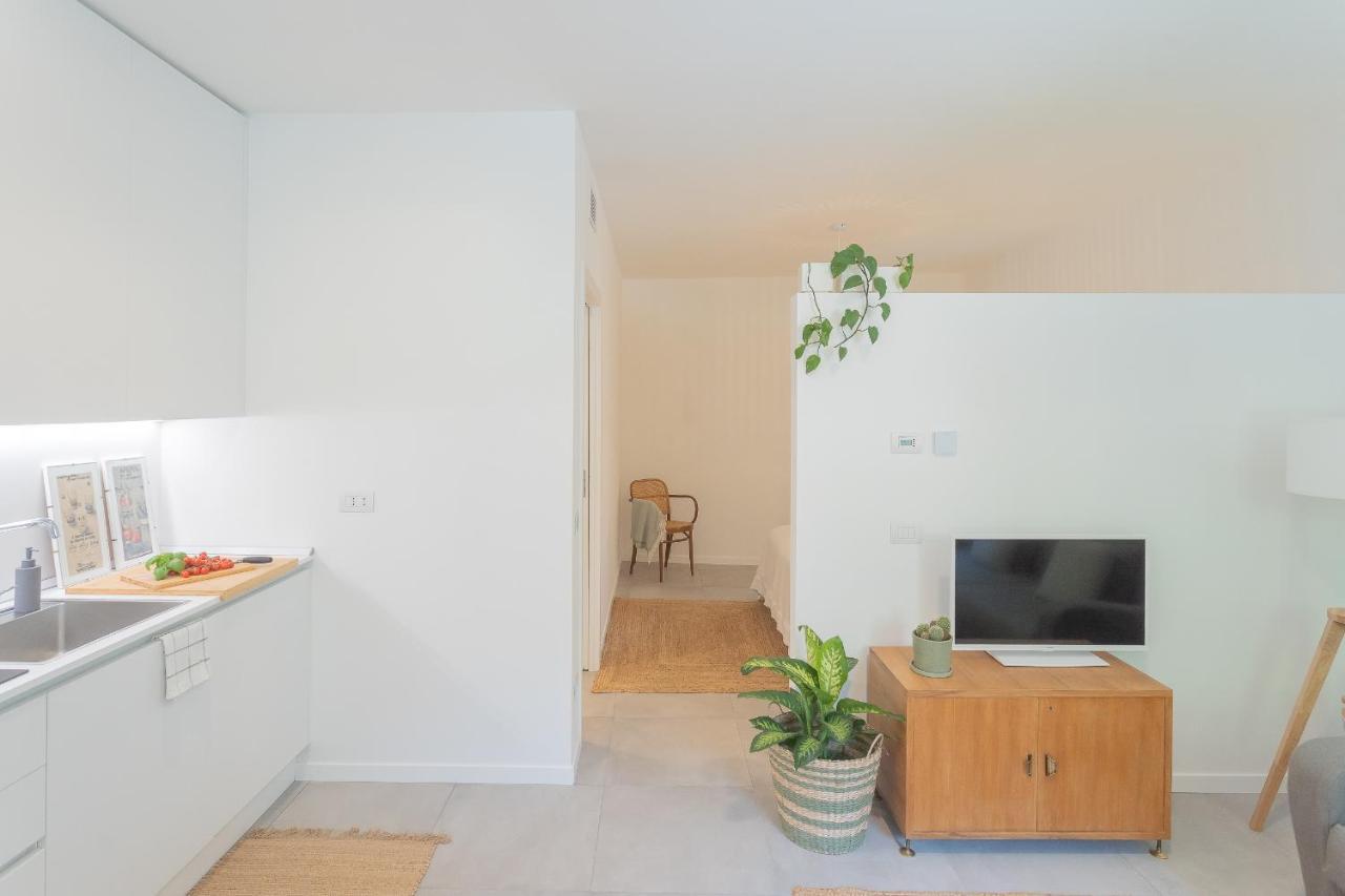 Ginepro & Salvia Apartments In Como By Rent All Como Exterior foto